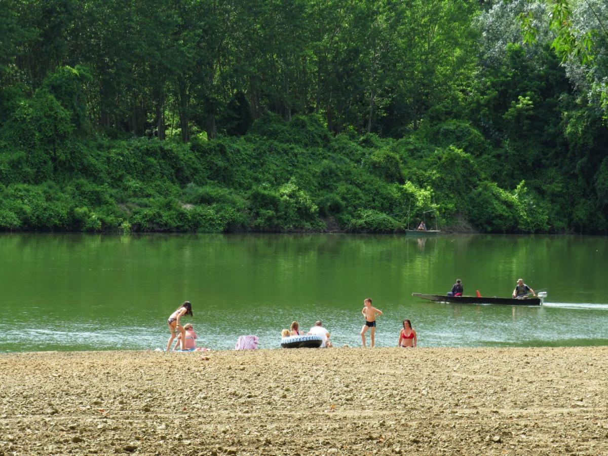 Öko Kemping és Glamping Tiszadada Extérieur photo
